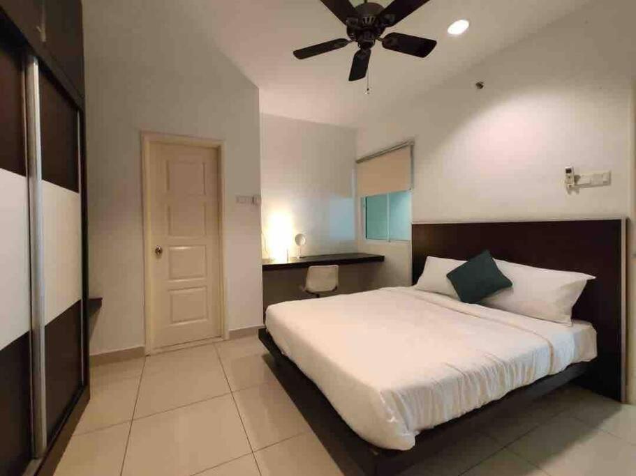 Luxury Seaview Penang Homestay @ Mansion One Gurney Pulau Pinang George Town Eksteriør billede